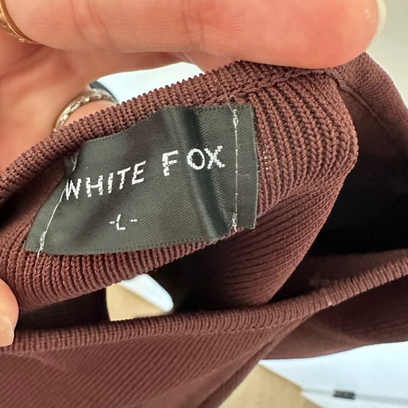 Chocolate brow, open back -white fox dress - Picture 2 of 2